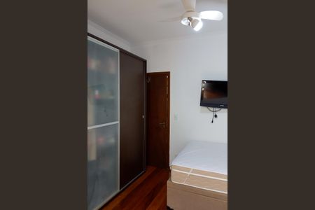 Casa à venda com 375m², 3 quartos e 5 vagasQuarto 2