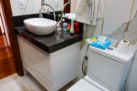 Casa à venda com 375m², 3 quartos e 5 vagasBanheiro Social