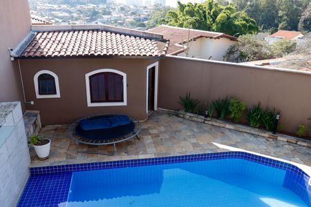 Casa à venda com 375m², 3 quartos e 5 vagasSacada