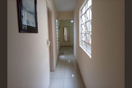 Casa à venda com 220m², 2 quartos e 1 vaga