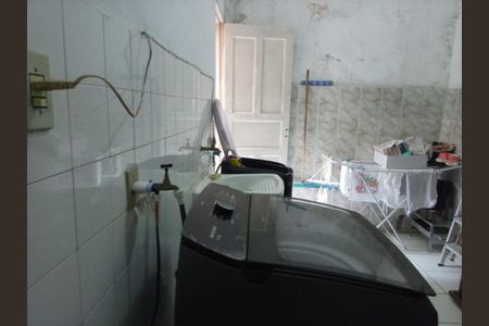 Casa à venda com 220m², 2 quartos e 1 vaga