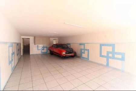 Casa à venda com 281m², 3 quartos e 4 vagas