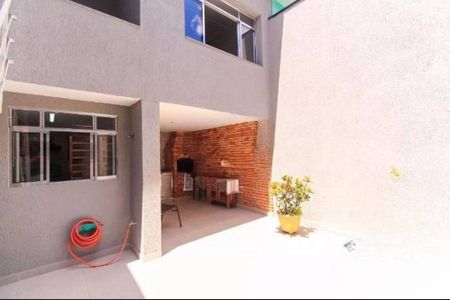 Casa à venda com 281m², 3 quartos e 4 vagas