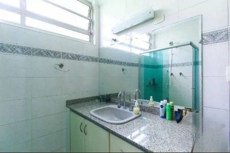 Casa à venda com 281m², 3 quartos e 4 vagas