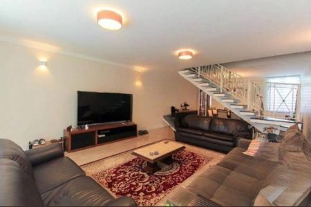 Casa à venda com 281m², 3 quartos e 4 vagas