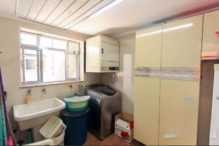 Casa à venda com 281m², 3 quartos e 4 vagas