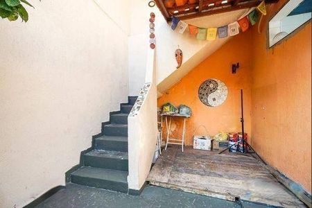 Casa à venda com 240m², 5 quartos e 2 vagas
