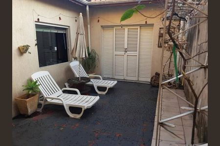 Casa à venda com 240m², 5 quartos e 2 vagas