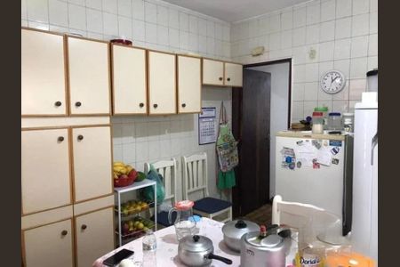 Casa à venda com 175m², 4 quartos e 1 vaga