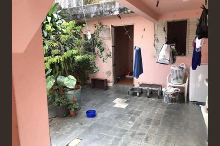 Casa à venda com 175m², 4 quartos e 1 vaga