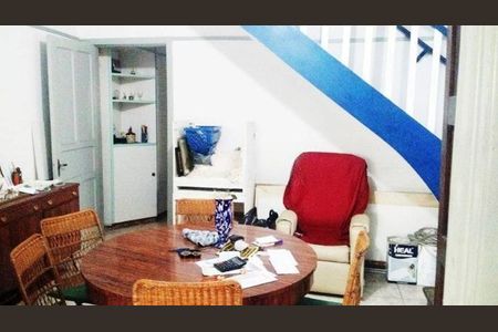 Casa à venda com 136m², 3 quartos e 1 vaga