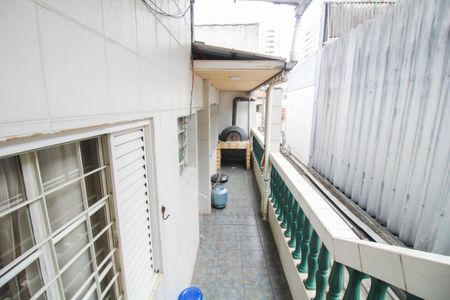 Casa à venda com 233m², 2 quartos e 10 vagas Casa à venda com 233m², 2 quartos e 10 vagasÁrea de Serviço e Acesso à Área Gourmet