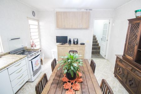 Casa à venda com 233m², 2 quartos e 10 vagas Casa à venda com 233m², 2 quartos e 10 vagasCozinha