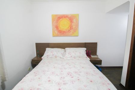 Casa à venda com 233m², 2 quartos e 10 vagas Casa à venda com 233m², 2 quartos e 10 vagasSuite