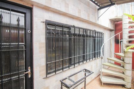 Casa à venda com 233m², 2 quartos e 10 vagas Casa à venda com 233m², 2 quartos e 10 vagasÁrea Gourmet - Churraqueira e Acesso ao Mezanino