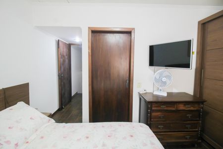 Casa à venda com 233m², 2 quartos e 10 vagas Casa à venda com 233m², 2 quartos e 10 vagasSuite