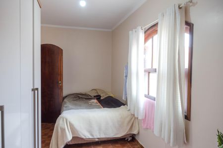 Casa à venda com 300m², 3 quartos e 6 vagas Casa à venda com 300m², 3 quartos e 6 vagasQuarto 2