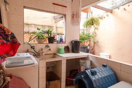 Casa à venda com 300m², 3 quartos e 6 vagas Casa à venda com 300m², 3 quartos e 6 vagasÁrea de Serviço