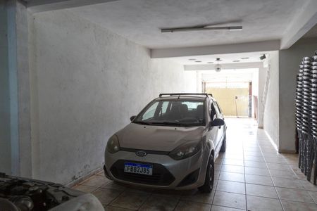 Casa à venda com 300m², 3 quartos e 6 vagas Casa à venda com 300m², 3 quartos e 6 vagasGaragem