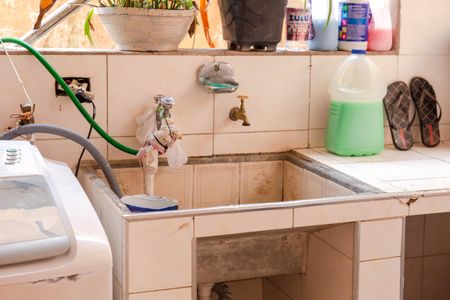 Casa à venda com 300m², 3 quartos e 6 vagas Casa à venda com 300m², 3 quartos e 6 vagasÁrea de Serviço