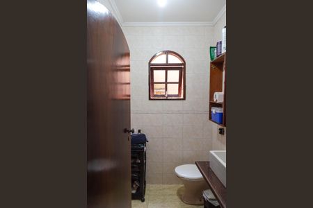 Casa à venda com 300m², 3 quartos e 6 vagas Casa à venda com 300m², 3 quartos e 6 vagasLavabo