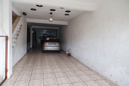 Casa à venda com 300m², 3 quartos e 6 vagas Casa à venda com 300m², 3 quartos e 6 vagasGaragem