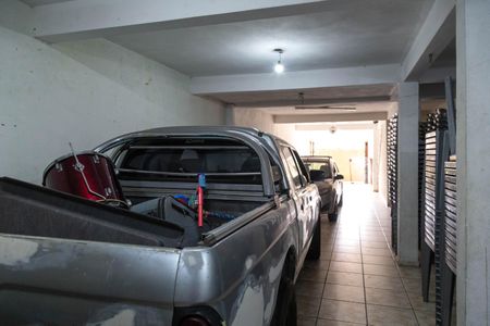 Casa à venda com 300m², 3 quartos e 6 vagas Casa à venda com 300m², 3 quartos e 6 vagasGaragem