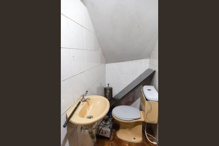 Casa à venda com 300m², 3 quartos e 6 vagas Casa à venda com 300m², 3 quartos e 6 vagasGaragem - Lavabo