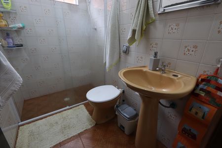 Casa à venda com 120m², 3 quartos e 2 vagasBanheiro Social