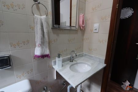 Casa à venda com 120m², 3 quartos e 2 vagasBanheiro da Suíte