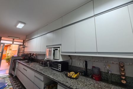 Casa à venda com 150m², 4 quartos e 4 vagasCozinha