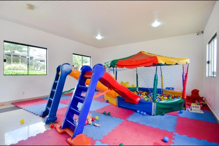 Apartamento para alugar com 47m², 2 quartos e 1 vaga Apartamento para alugar com 47m², 2 quartos e 1 vagaÁrea Comum - Playground