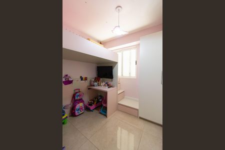 Apartamento à venda com 190m², 4 quartos e 3 vagasQuarto 2