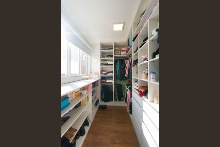 Apartamento à venda com 190m², 4 quartos e 3 vagasSuíte Closet