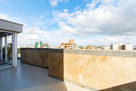 Apartamento à venda com 190m², 4 quartos e 3 vagasVaranda