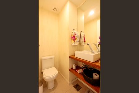 Apartamento para alugar com 127m², 3 quartos e 2 vagas Apartamento para alugar com 127m², 3 quartos e 2 vagasLavabo