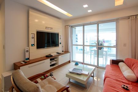 Apartamento para alugar com 127m², 3 quartos e 2 vagas Apartamento para alugar com 127m², 3 quartos e 2 vagasSala