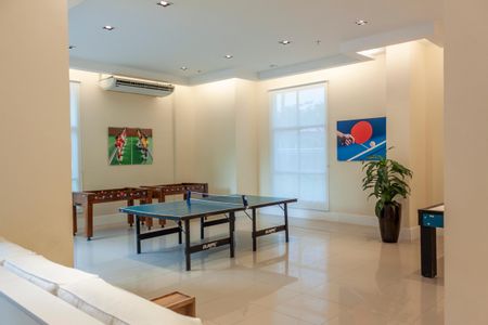 Apartamento para alugar com 127m², 3 quartos e 2 vagas Apartamento para alugar com 127m², 3 quartos e 2 vagasÁrea comum - Sala de Jogos