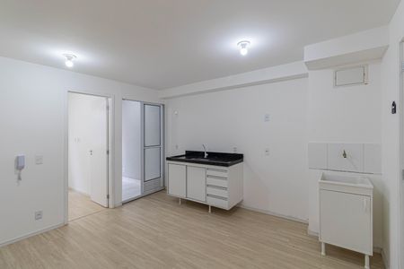 Sala/cozinha de apartamento para alugar com 2 quartos, 39m² em Vila Buenos Aires, São Paulo