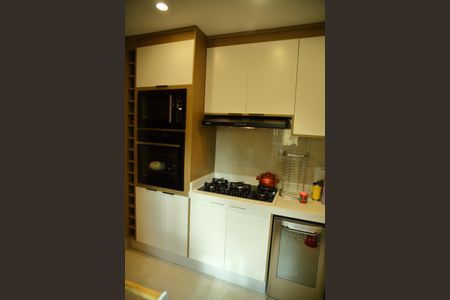 Apartamento à venda com 69m², 2 quartos e sem vagaCozinha