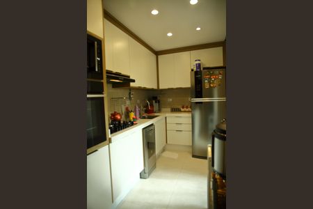 Apartamento à venda com 69m², 2 quartos e sem vagaCozinha