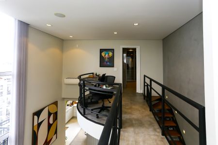 Apartamento à venda com 162m², 2 quartos e 3 vagasEscritório