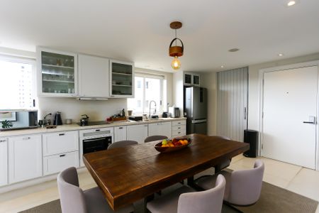 Apartamento à venda com 162m², 2 quartos e 3 vagasCozinha