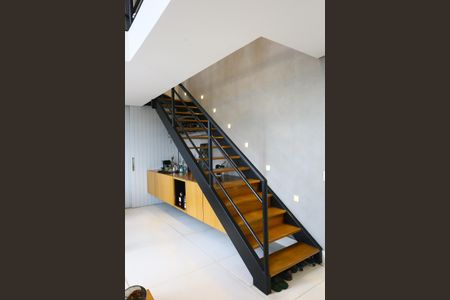 Apartamento à venda com 162m², 2 quartos e 3 vagasEscada