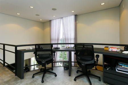 Apartamento à venda com 162m², 2 quartos e 3 vagasEscritório