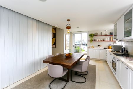 Apartamento à venda com 162m², 2 quartos e 3 vagasCozinha