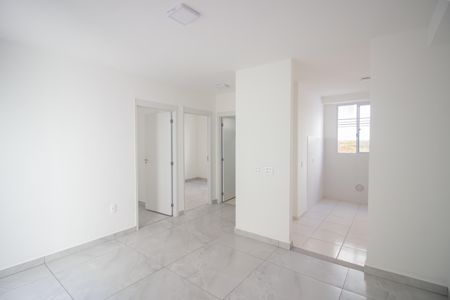 Sala de apartamento à venda com 2 quartos, 65m² em Vila Beneves, Contagem