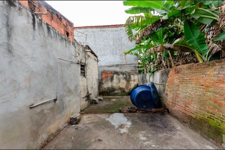 Casa para alugar com 40m², 1 quarto e sem vagaQuintal