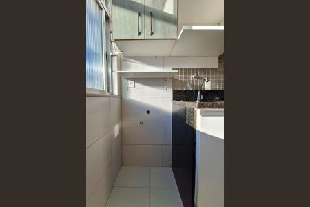 Apartamento para alugar com 65m², 2 quartos e 1 vagaÁrea de Serviço