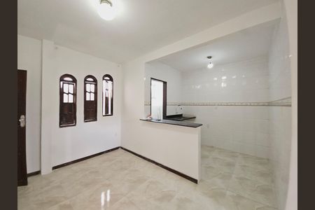 Casa para alugar com 30m², 1 quarto e sem vaga Casa para alugar com 30m², 1 quarto e sem vagaSala